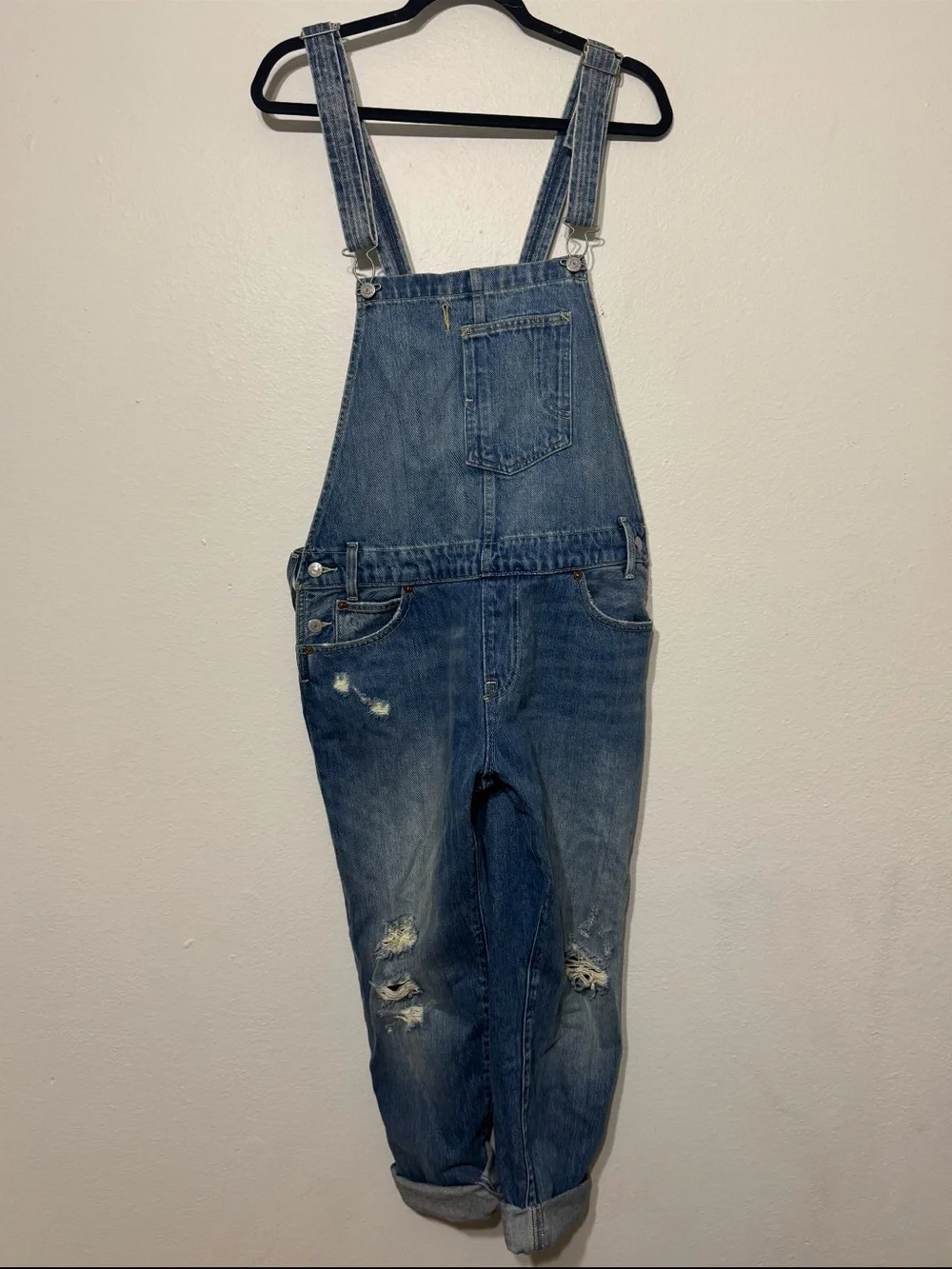 Levi's Women's Distressed Denim Overalls Size Medium - Picture 3 of 10